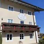 Hotel Beim Has'n *