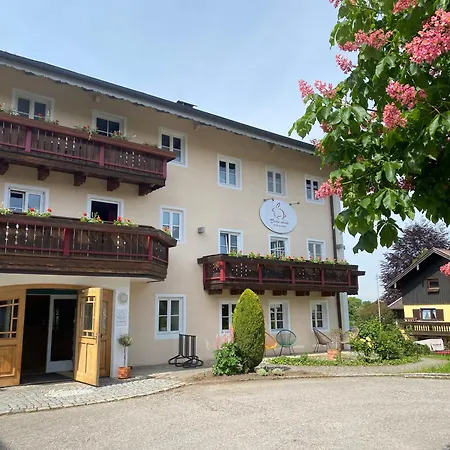 Hotel Beim Has'n *
